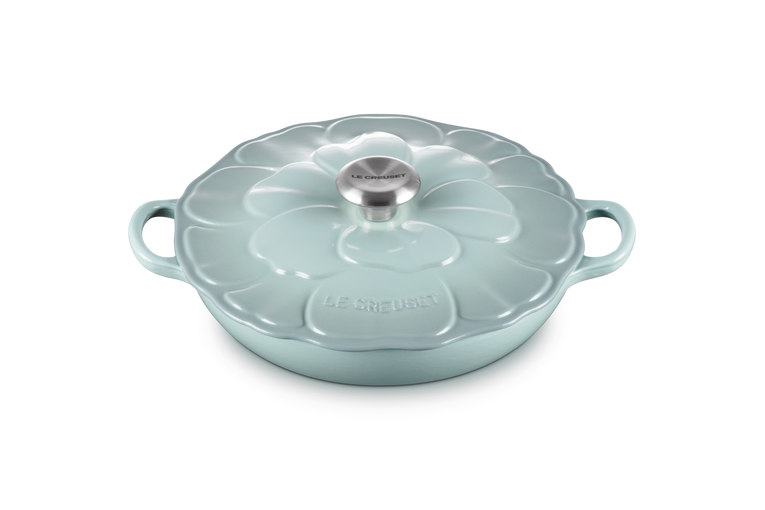 Cast Iron Petal Shallow Casserole