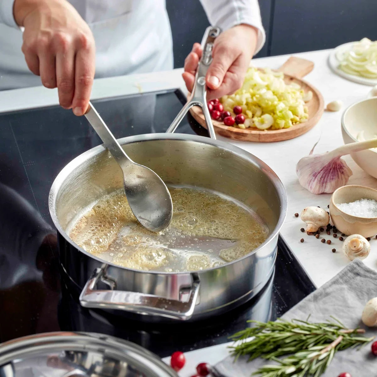 Demeyere Silver 7 Hapjespan / Sauteerpan dubbelwandig deksel